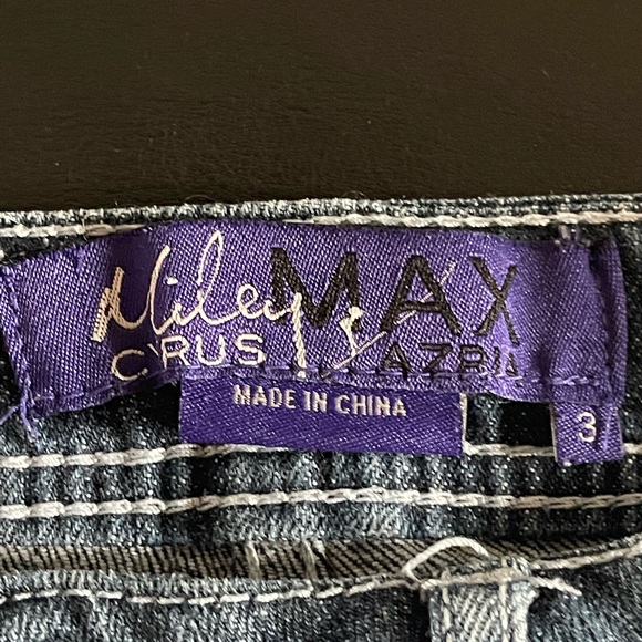 Miley Cyrus Max Azria Denim Shorts Size 3 - Picture 5 of 5